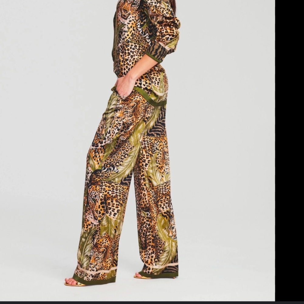 Retrofite Emmy silk shirt - Picture 4 of 8